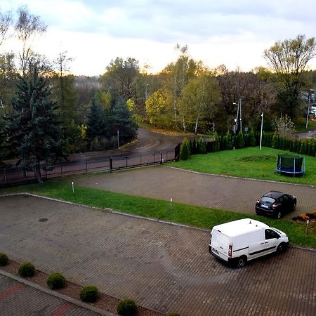 Zajazd Kwadrat Домброва-Гурнича Екстер'єр фото